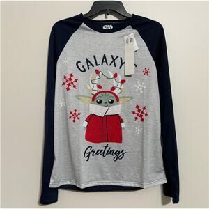 Star Wars Pajama Top Womens Small Gray Holiday Galaxy Greetings Baby Yoda Fun
